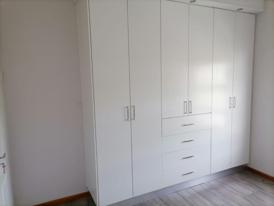 To Let 4 Bedroom Property for Rent in Admirals Park Western Cape